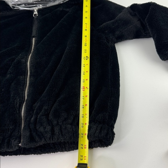 Revamped Women's fluffy black teddy coat - Picture 10 of 11